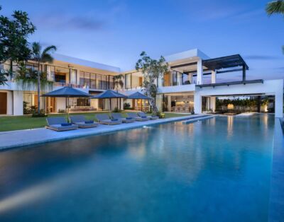 Arita 6 bedroom villa
